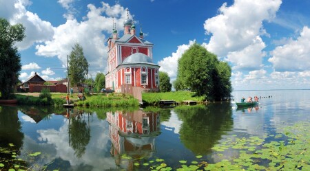 Летняя речная панорама