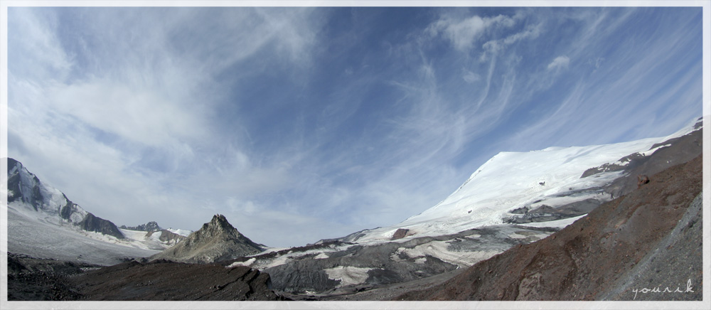 elbrus and the peak