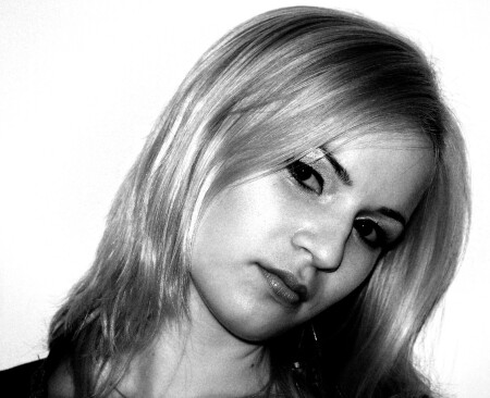 Девушка Даша 