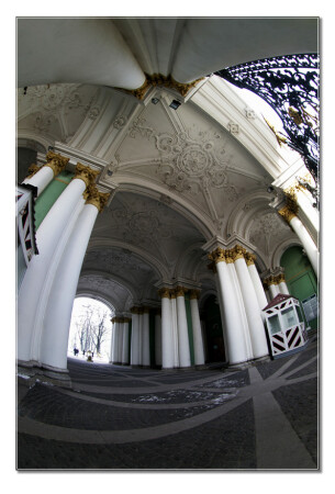 Под сводами