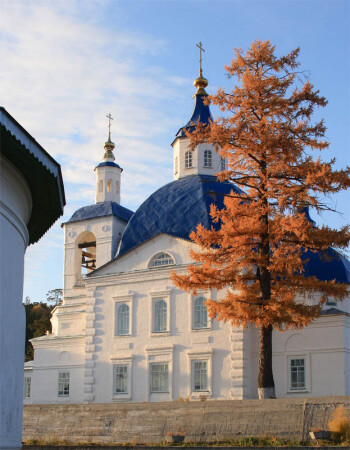 Осень в монастыре