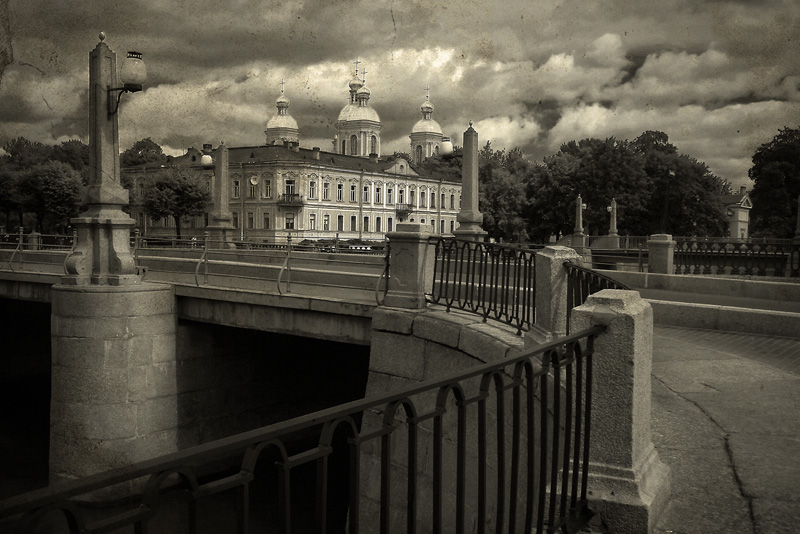 полдень
