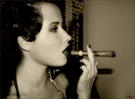 girl...sigara...