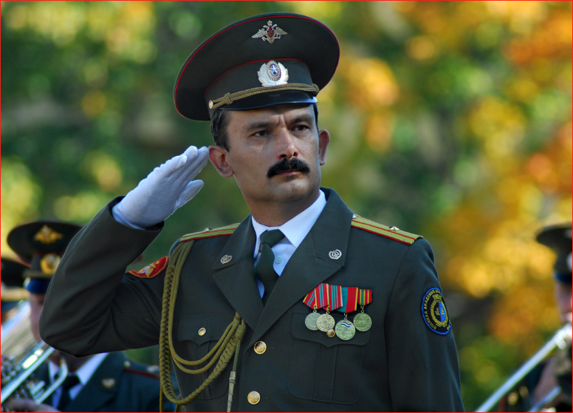 Командир.