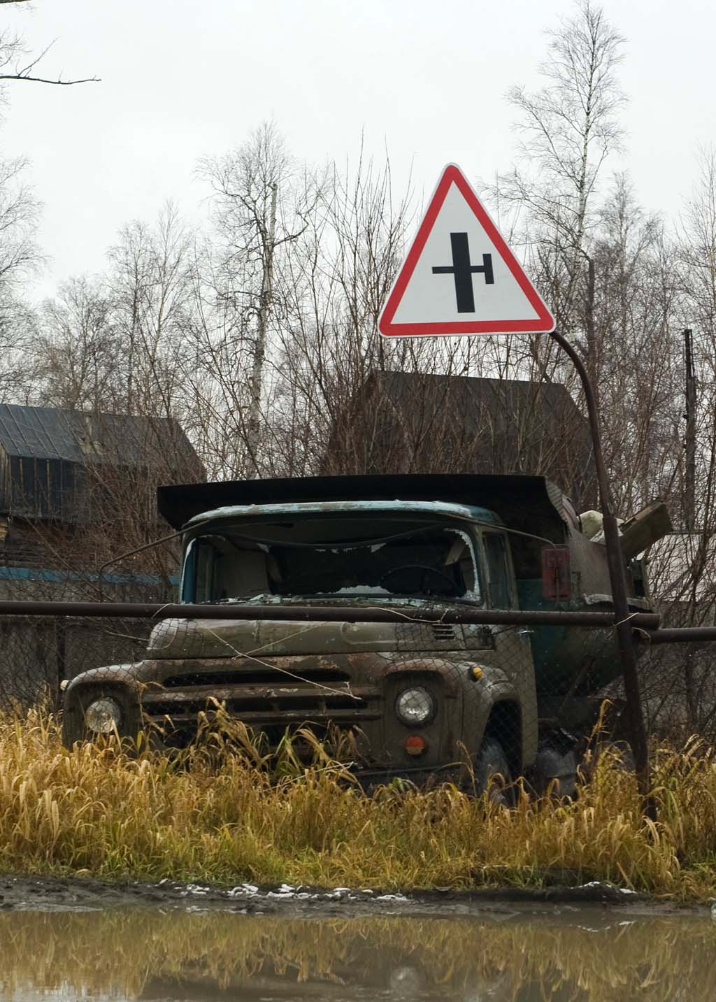 Уступи дорогу самолету