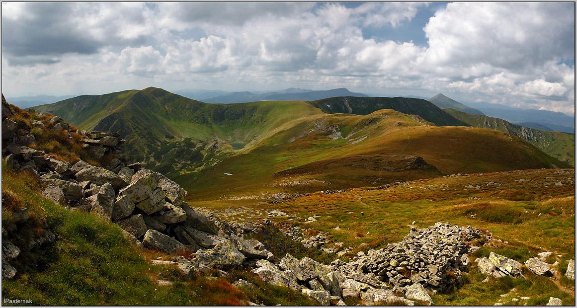 Панорама Карпат