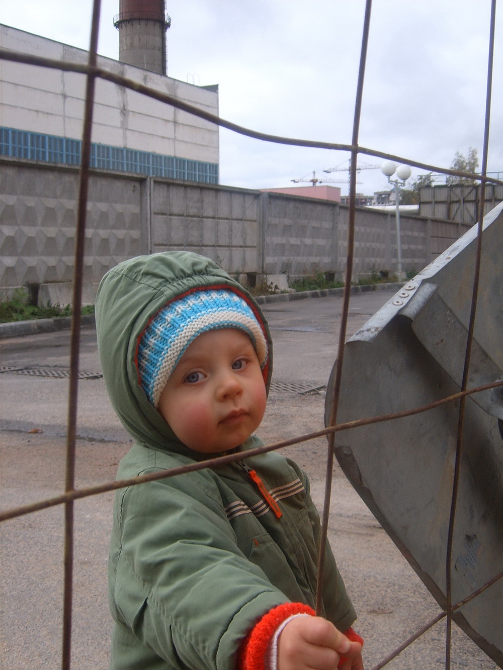 мы родились в трущобах городских...