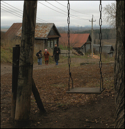 А Вы когда нибудь качались на качелях с видом на Город ?....