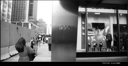 "CECILIA MENDEZ, 7" NEW YORK