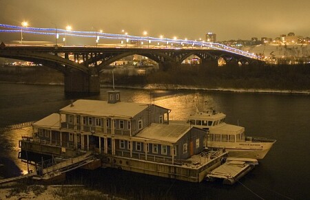 Дебаркадер