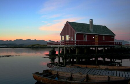 Просто соседи надоели...