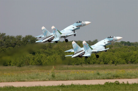 Су-27. Взлет пары