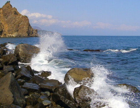 Море и камни...