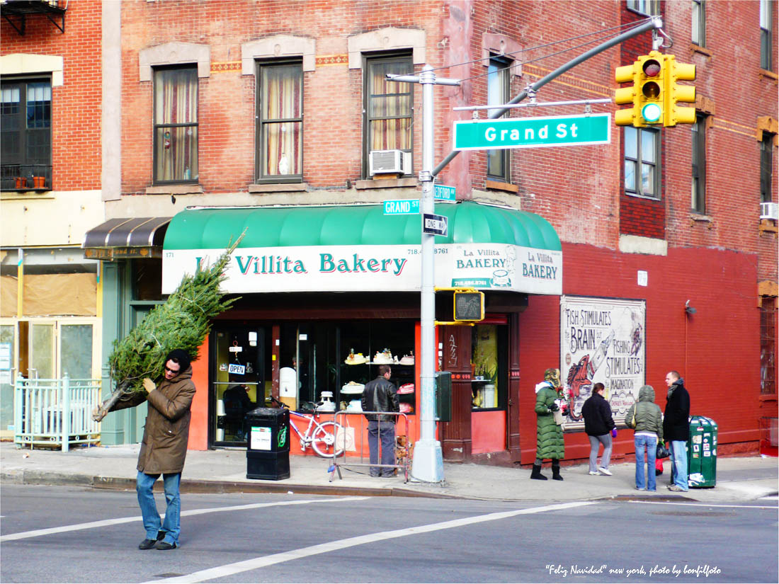 &quot;FELIZ NAVIDAD&quot; NEW YORK