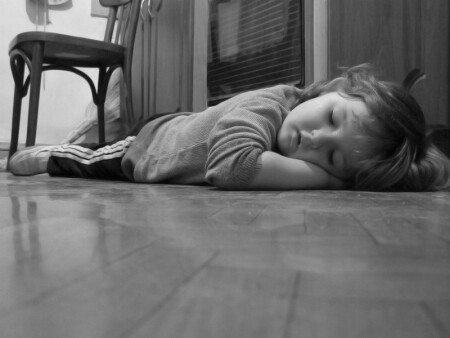 &amp;quot;Маме в кухне помогала, помогала и ...устала.&amp;quot;