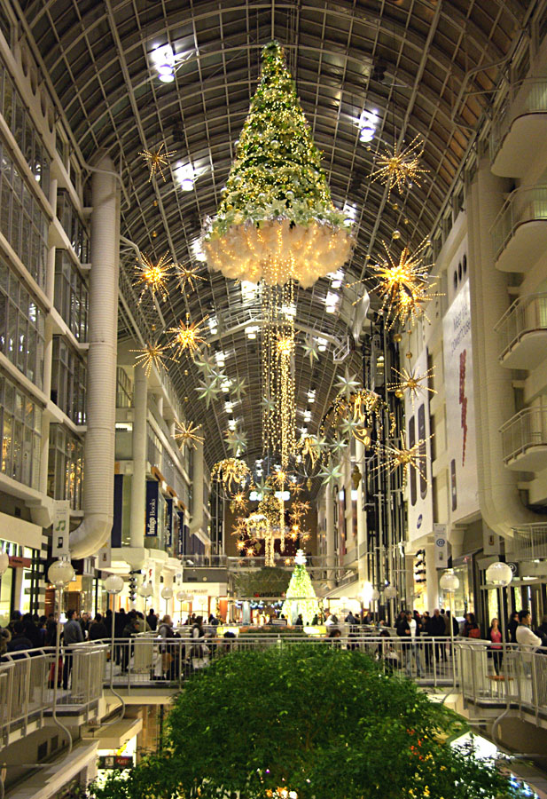 Toronto Eaton Centre - ГУМ города