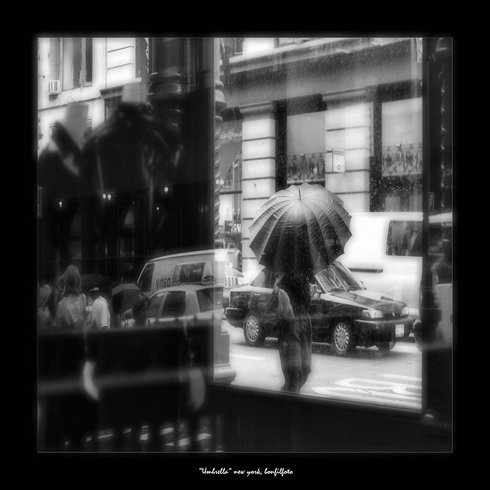 &quot;UMBRELLA&quot; NEW YORK