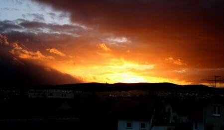 ...&amp;quot;вечерело&amp;quot;..