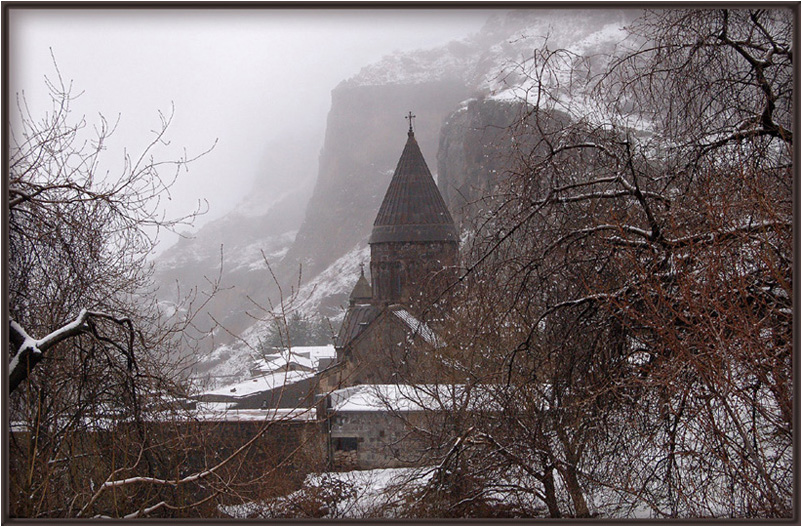 Geghard Monastery - Град в конце апреля...