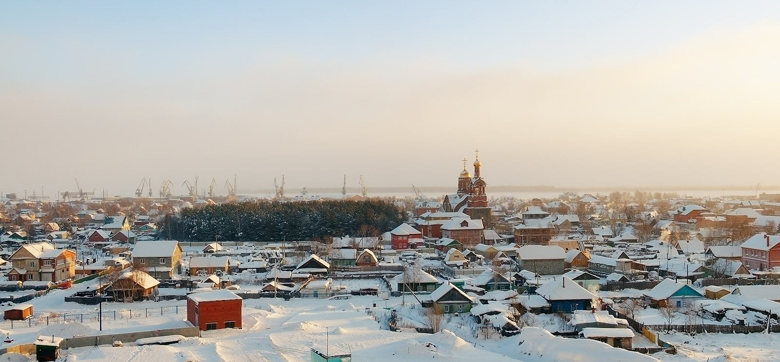 Утро над старым Сургутом