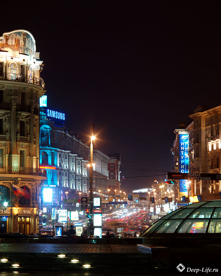 Тверская вечером