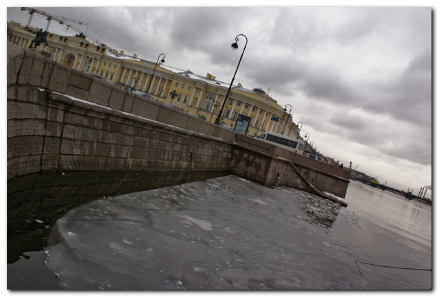 Мрачный первомартовский Питер