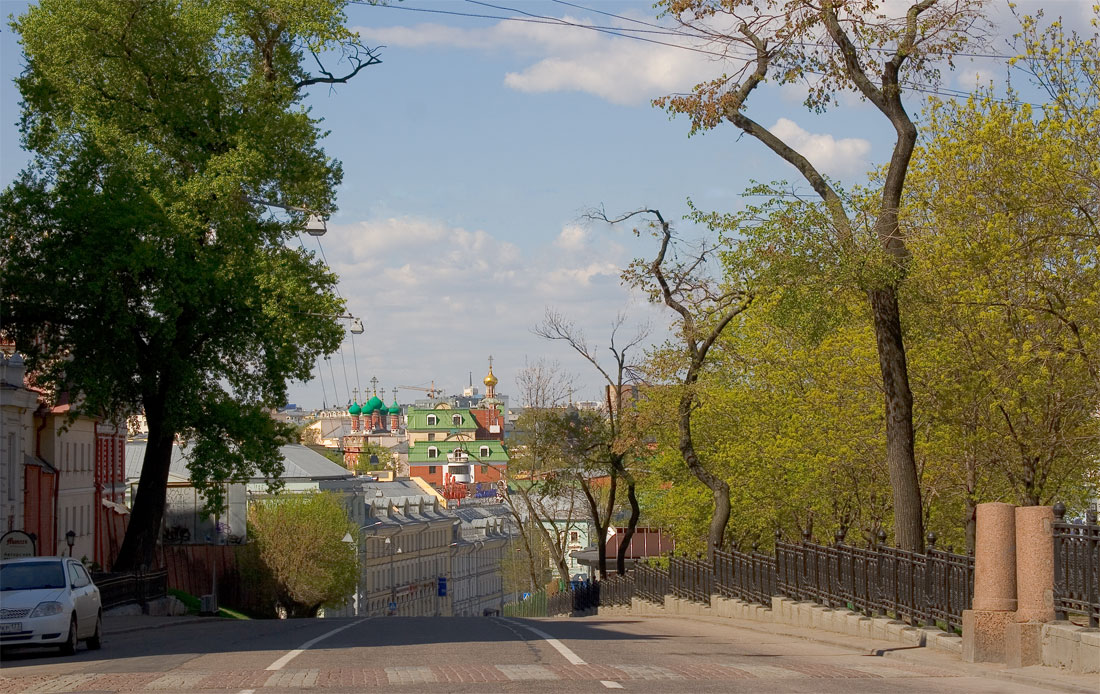 Уголок весенней Москвы.