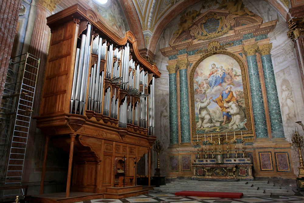 Орган в Basilica S. Maria degli Angeli e dei Martiri в Риме