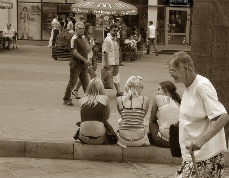 УЛИЦА