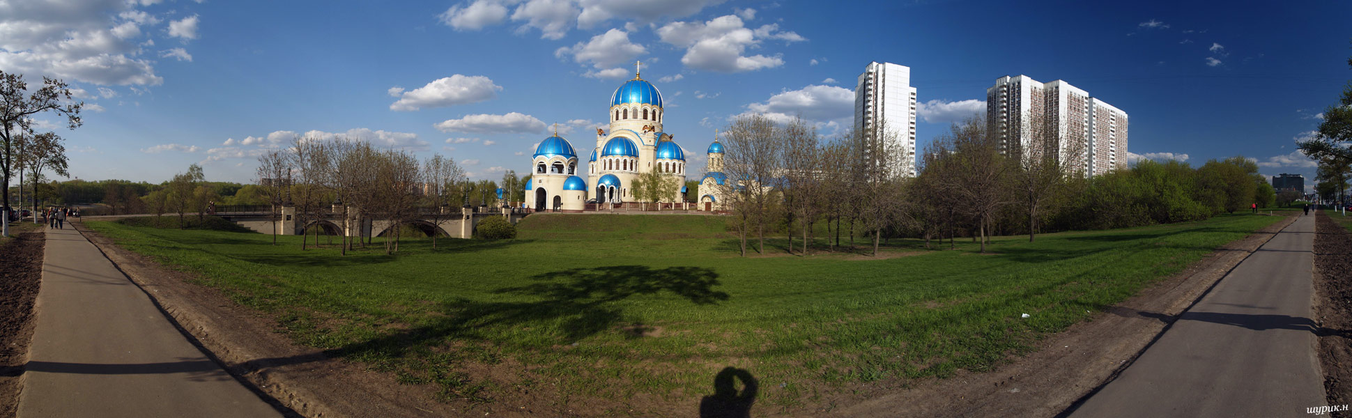 Пейзаж в синих тонах.