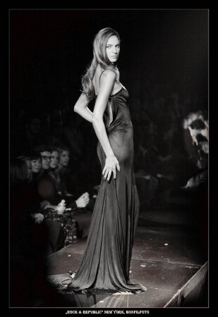 "AMERICAN WOMAN 2" NEW YORK