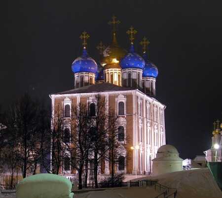 Успенский собор ночью