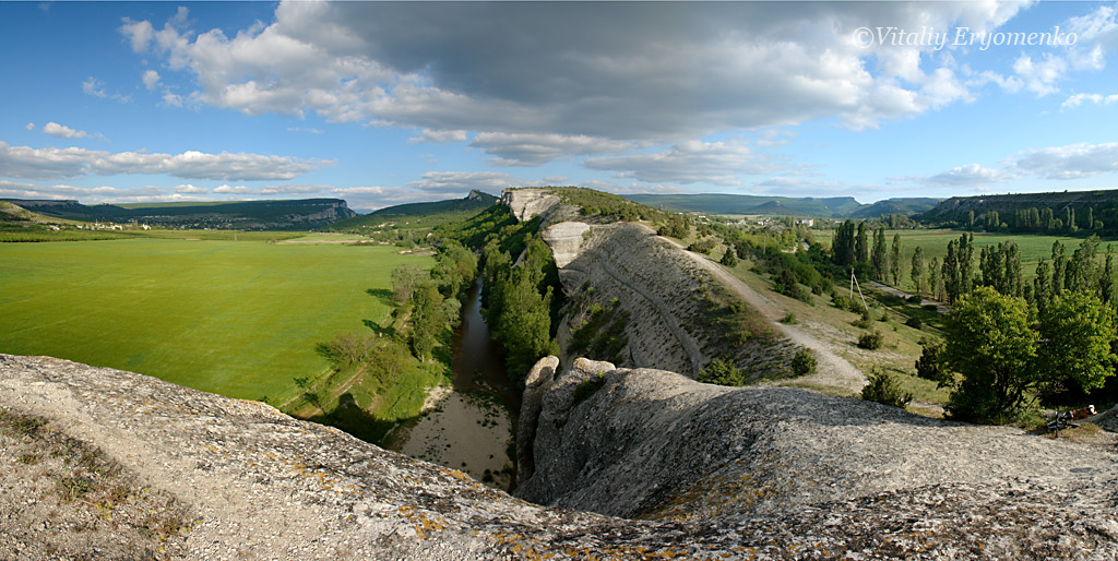 Панорама Бельбекской долины. Крым.