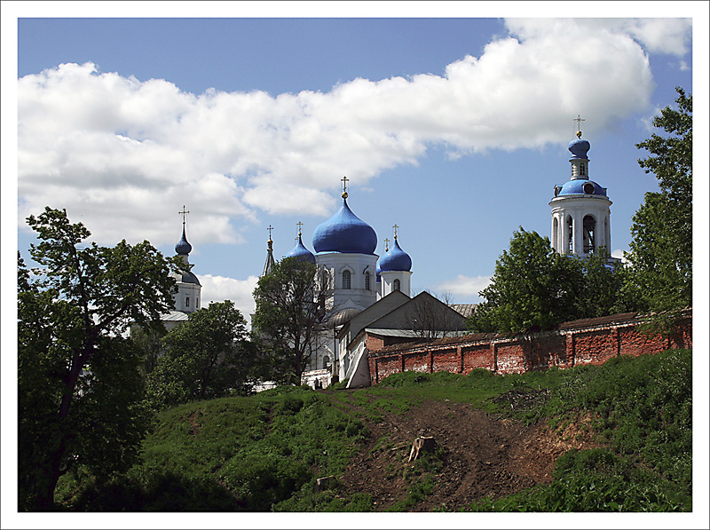 Боголюбово. Монастырь.