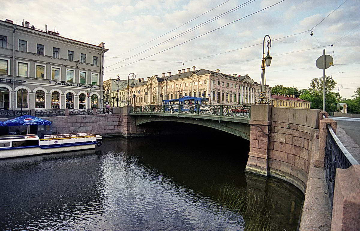 &quot;Белое утро&quot;, Санкт-Петербург