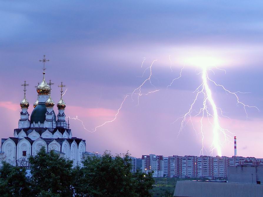 Гроза над городом