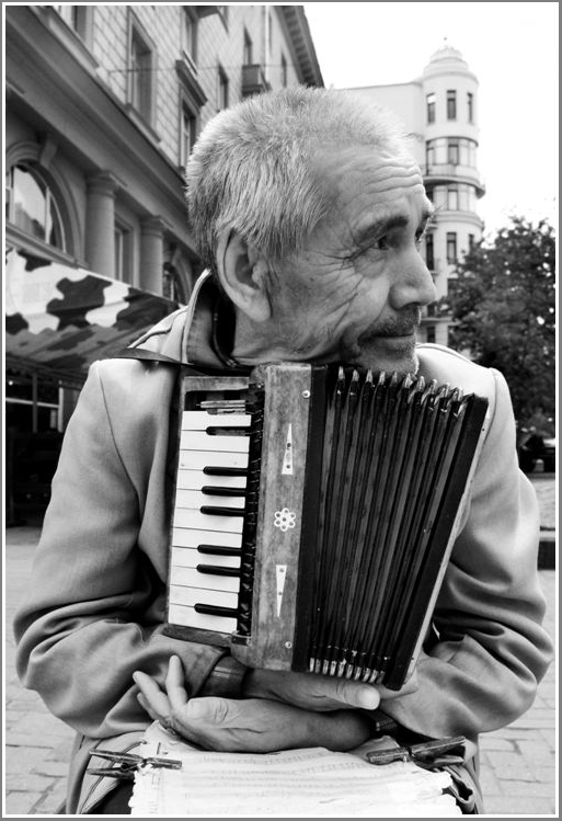 Ну,а верхняя кнопочка...западает