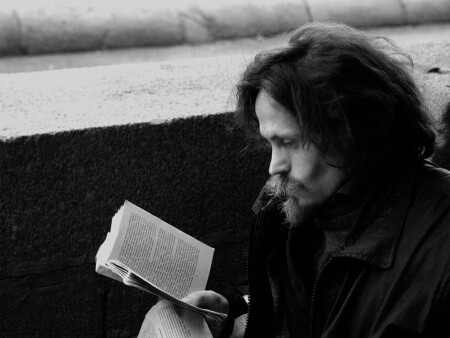 street reader
