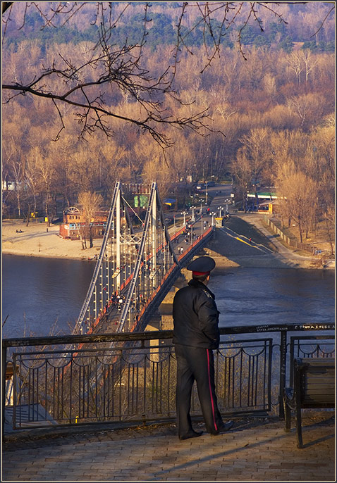 Пешеходный мост в Киеве