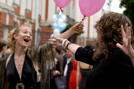 счастье и розовые шарики