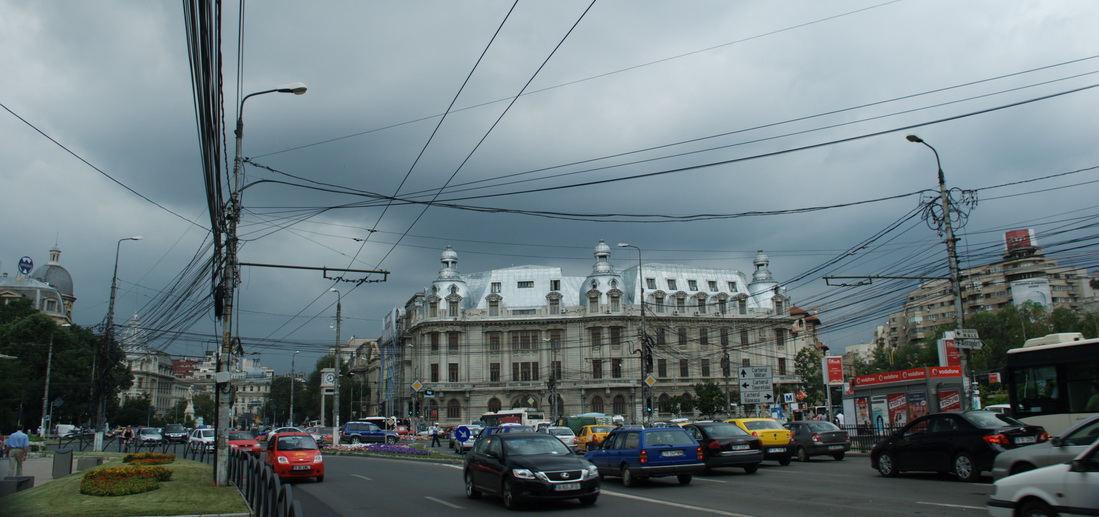 Bucharest. Ochen tesno.