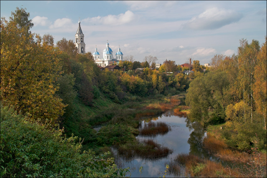 Пестрая осенняя цветная кашинская картинка