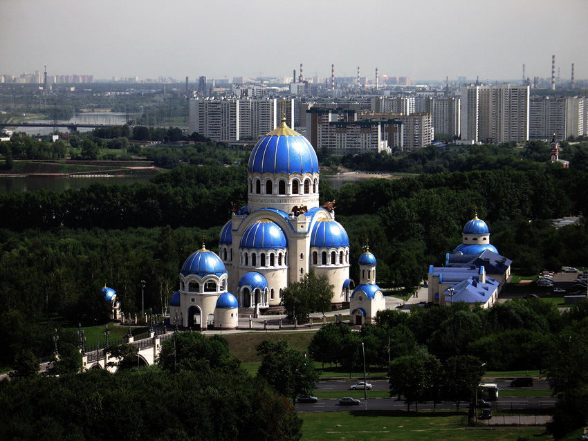 Храм Троицы Живоначальной в Орехове-Борисове