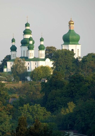 вечер,кроны,купола ЗЕЛЁНЫ!