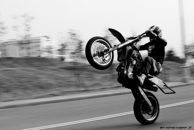 StuntRiding