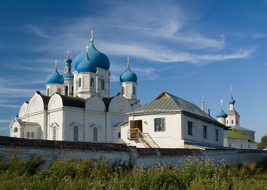 О голубых куполах и небе