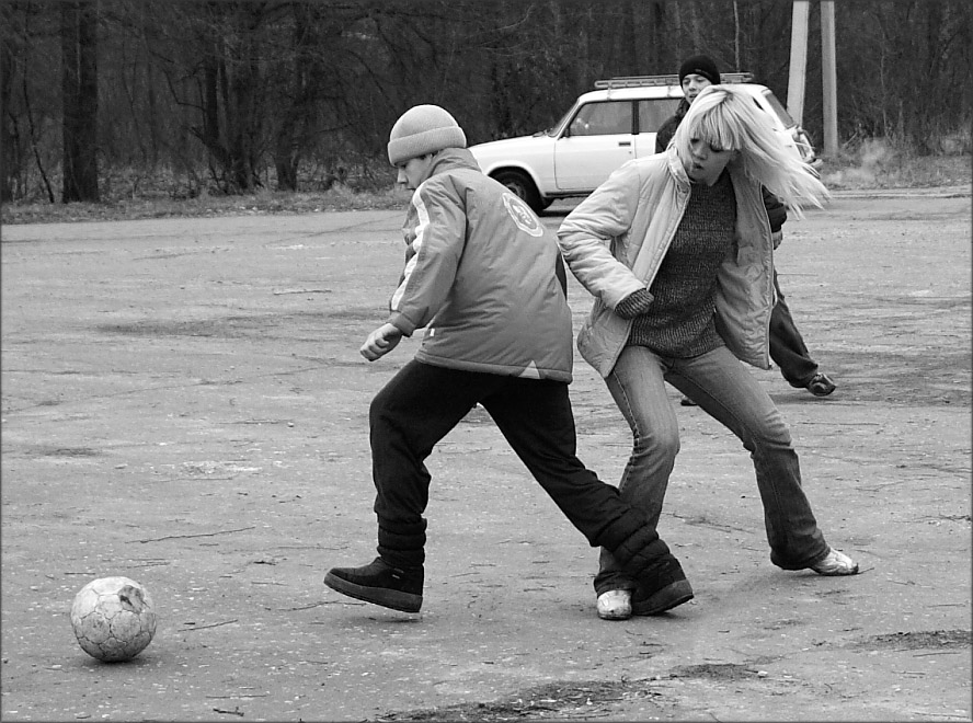 Про женское коварство в футболе :)