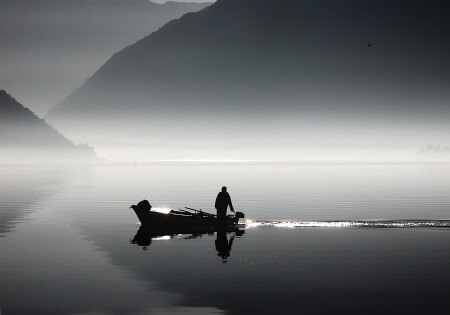 One day, One boat, One dream