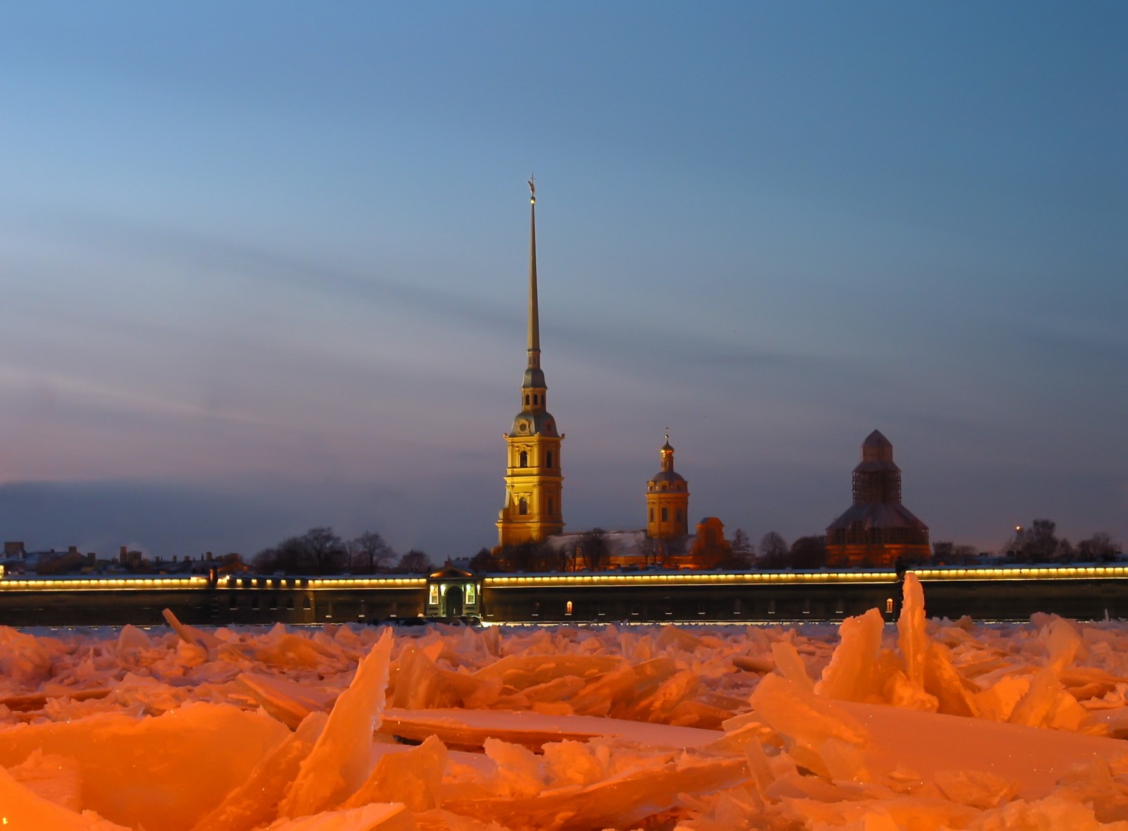 Во льдах