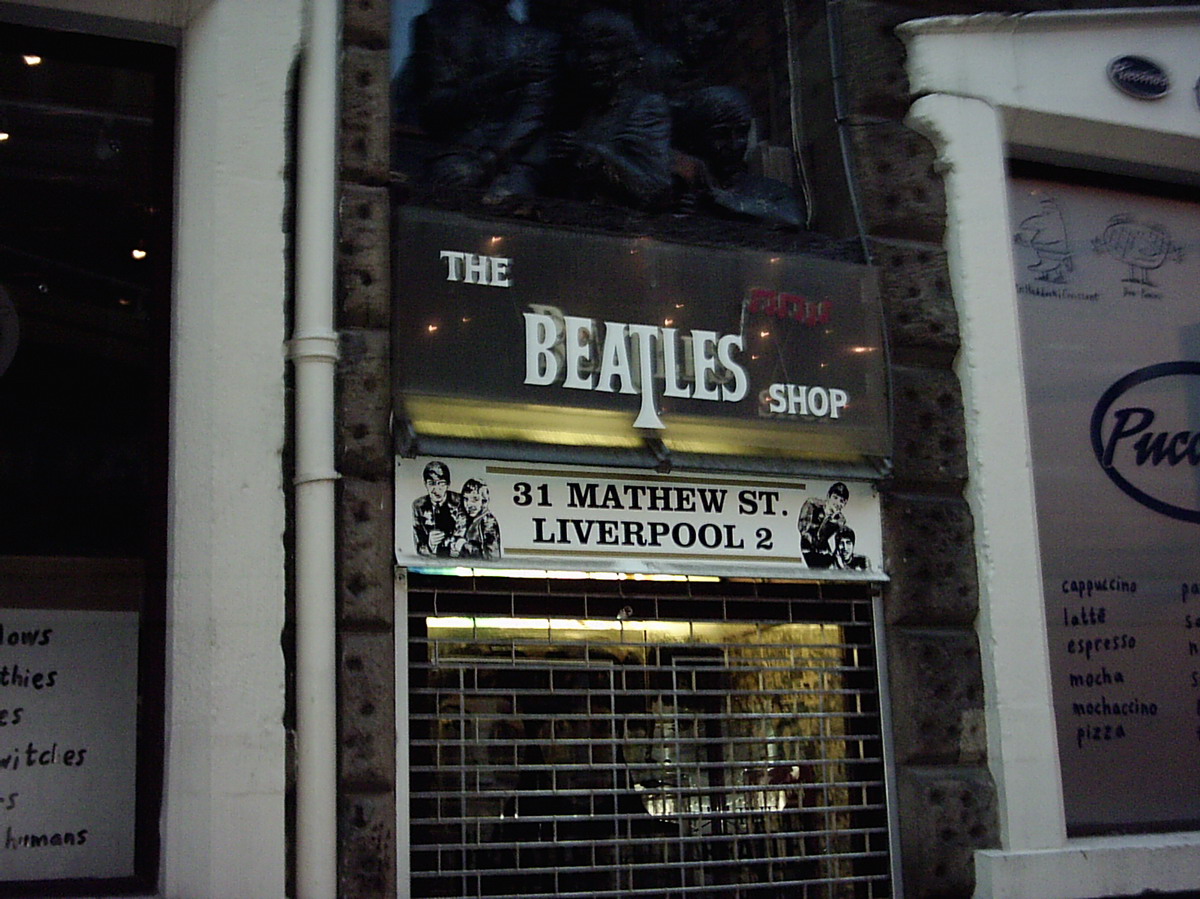 THE BEATLES SHOP